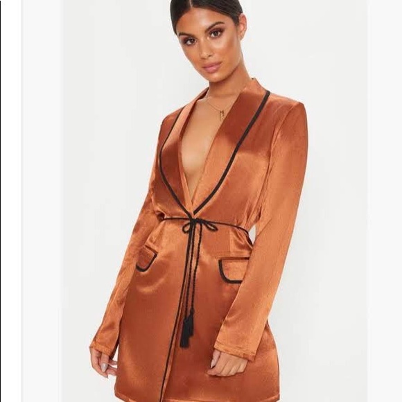 PrettyLittleThing Dresses & Skirts - PrettyLittleThing Robe Dress